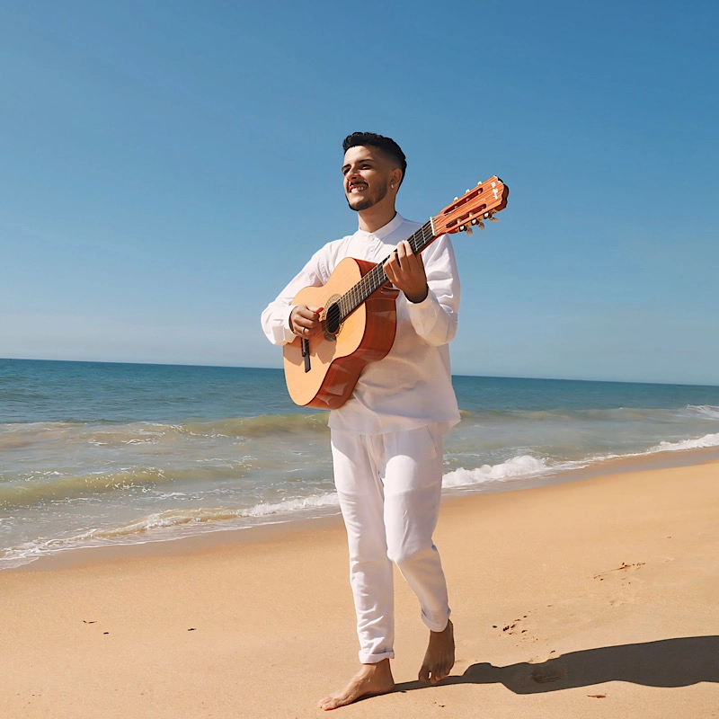 Cantor capixaba lança clipe de pagode romântico gravado em pontos turísticos de Vitória