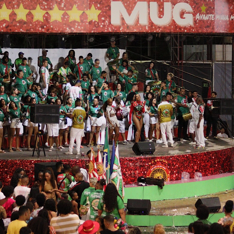 MUG transforma ensaio de rua em show especial de fim de ano nesta quinta-feira