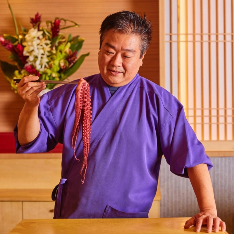 Chef famoso assinará prato de badalado restaurante japonês na Praia do Canto 