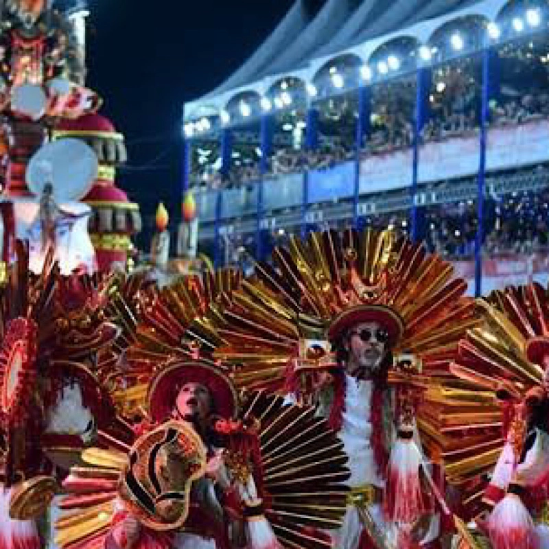 Carnaval de Vitória: Saiba onde comprar fantasias para desfilar pelo Grupo Especial