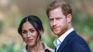 Esnobados ou recusaram? Harry e Meghan Markle estão furiosos com a festa de aniversário do rei Charles III