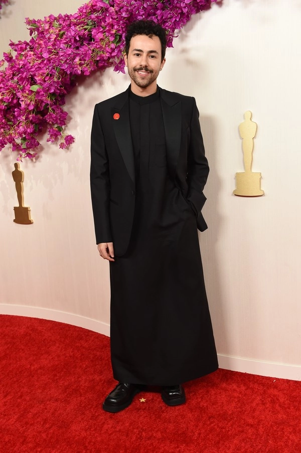 Oscar 2024: confira os looks dos famosos no tapete vermelho