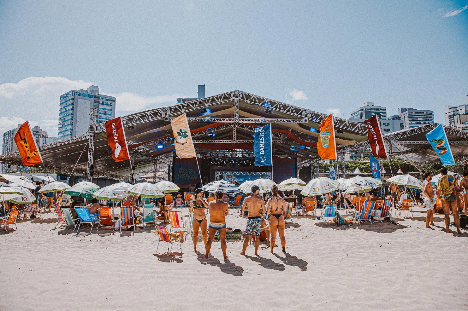 Segunda semana de Delírio Tropical promove "esquenta" de Carnaval