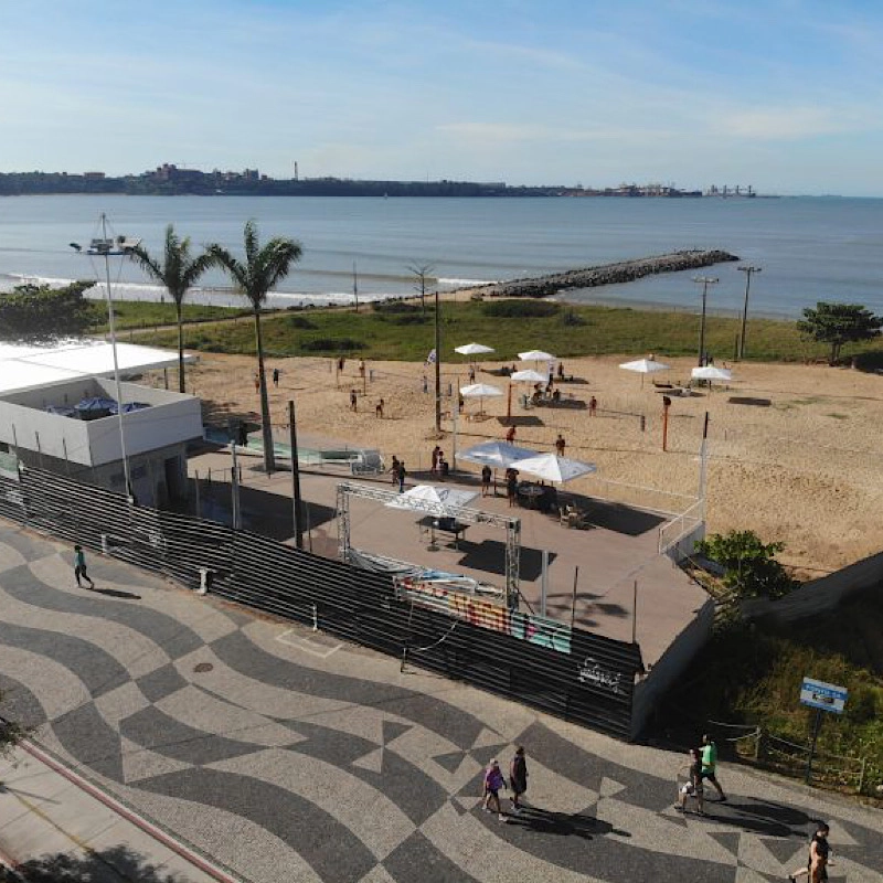 Beach Club prepara réveillon com seis atrações e alta gastronomia em Camburi