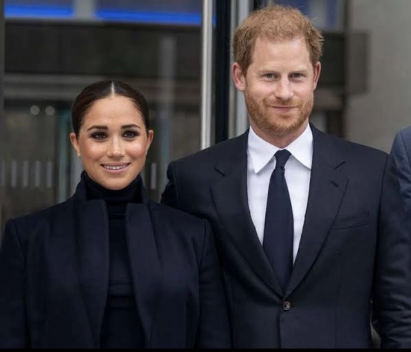 William exclui Harry de celebração ao pai e Meghan manda vídeo para “homenagear”. Ela ganha a atenção do rei 