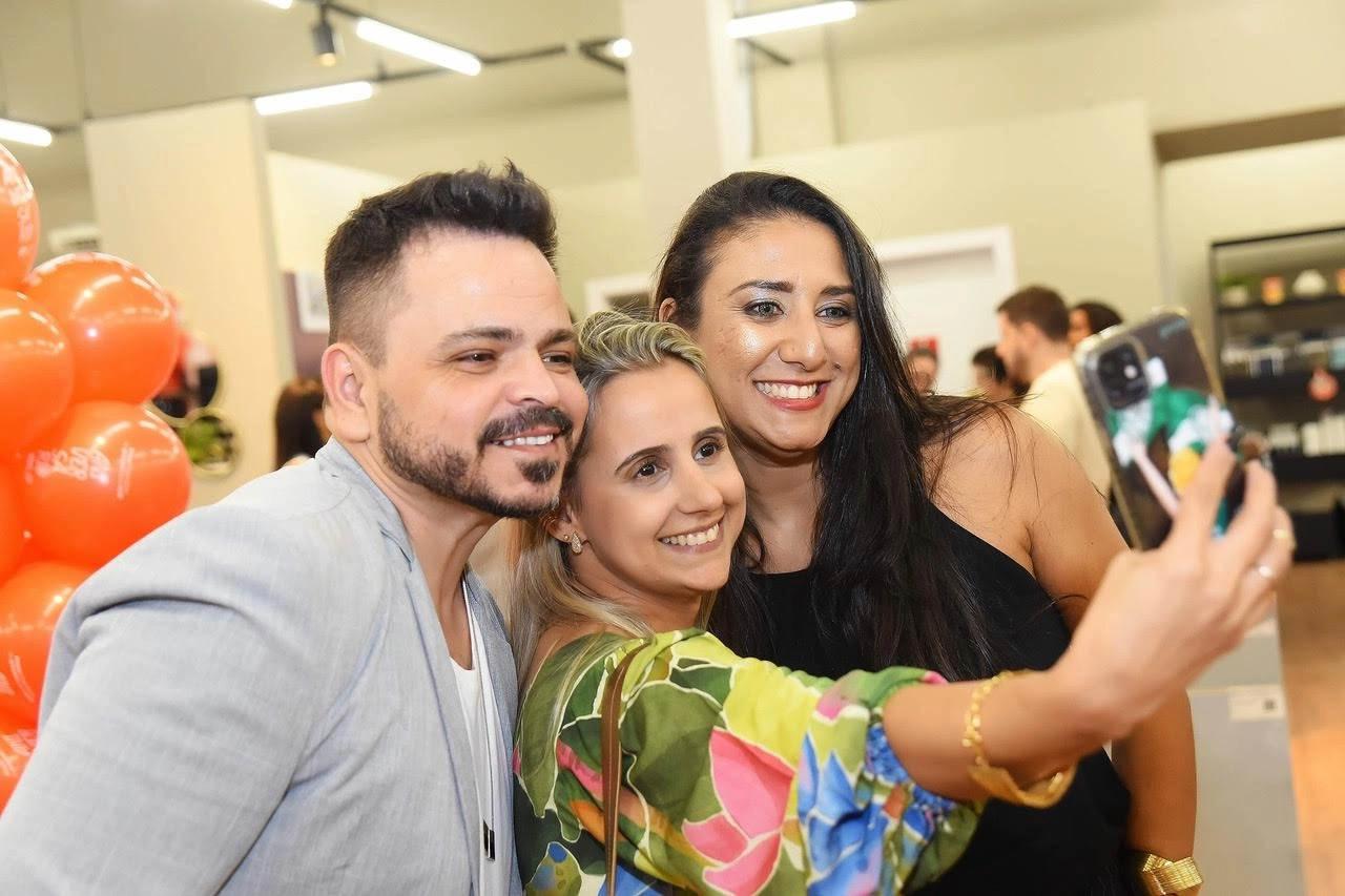 Arquitetos e designers festejam aniversário junto com ABC da Construção