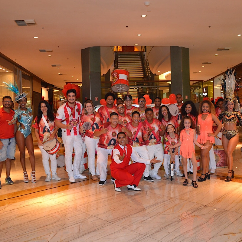 MUG comanda esquenta de carnaval em Shopping localizado em Vila Velha