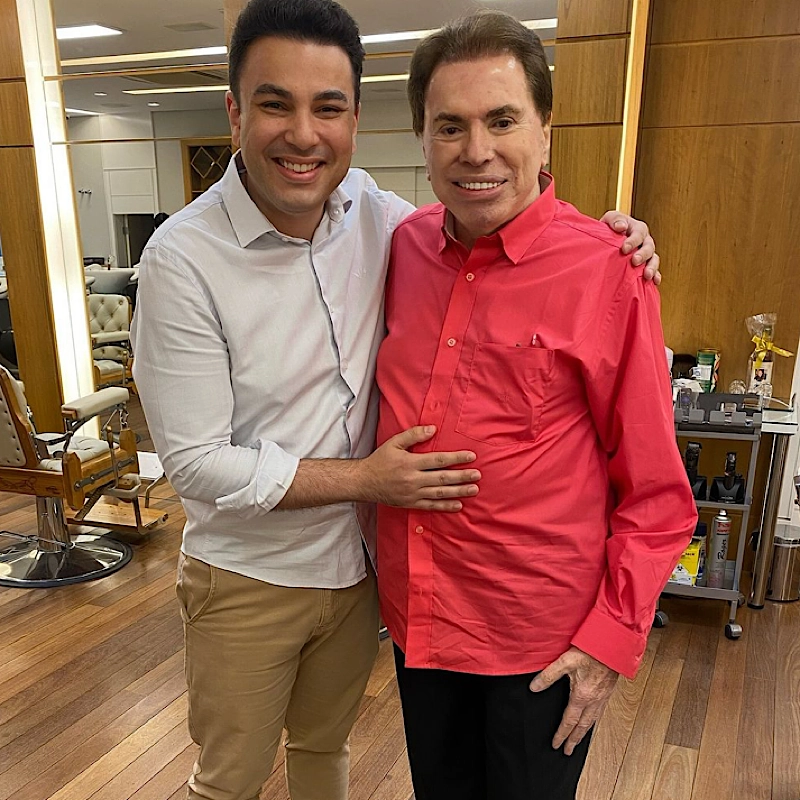 Silvio Santos vai ao Jassa, corta e tinge cabelos e gera esperança de volta à TV