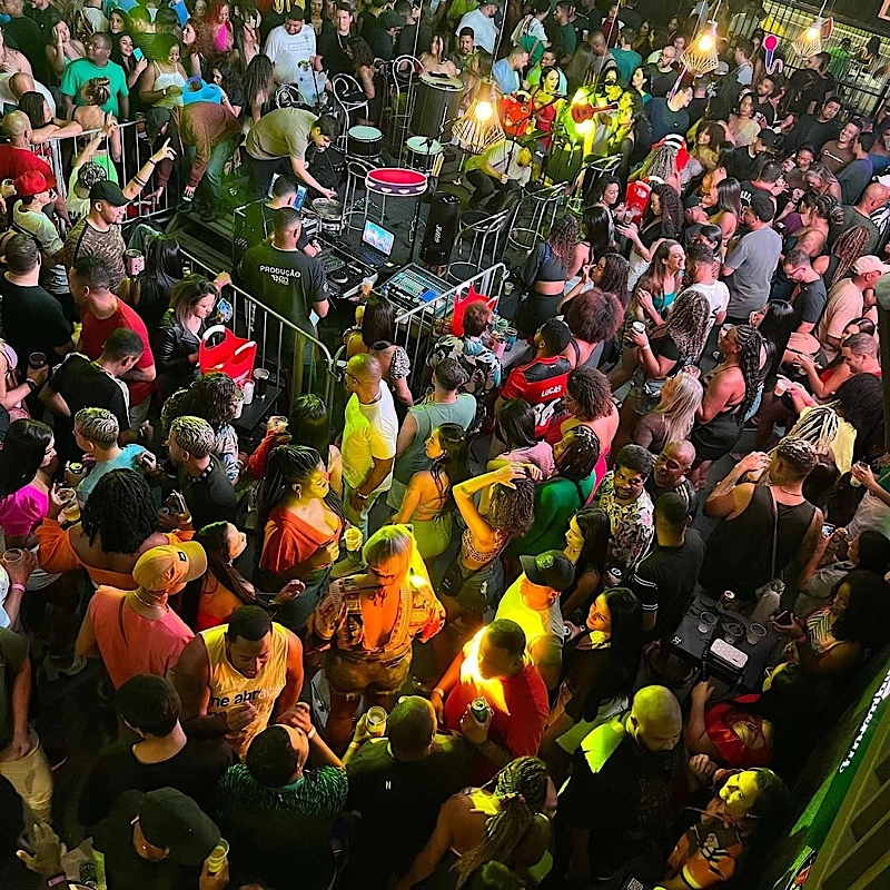 Casa de samba comemora um ano com evento especial