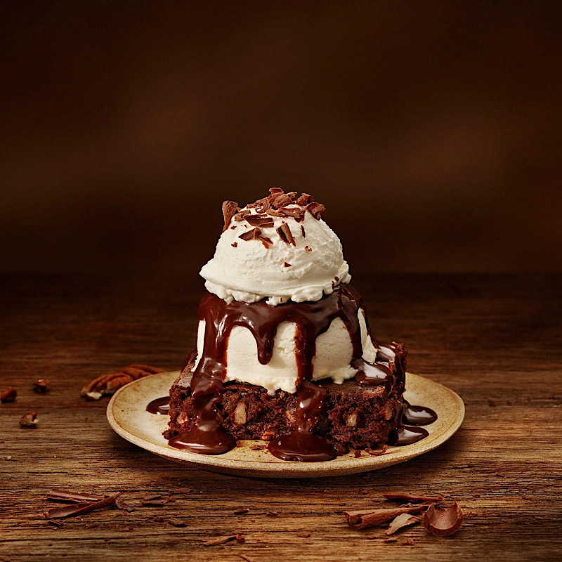 Dia do Brownie – celebre a data com duas sobremesas icônicas do Outback Steakhouse