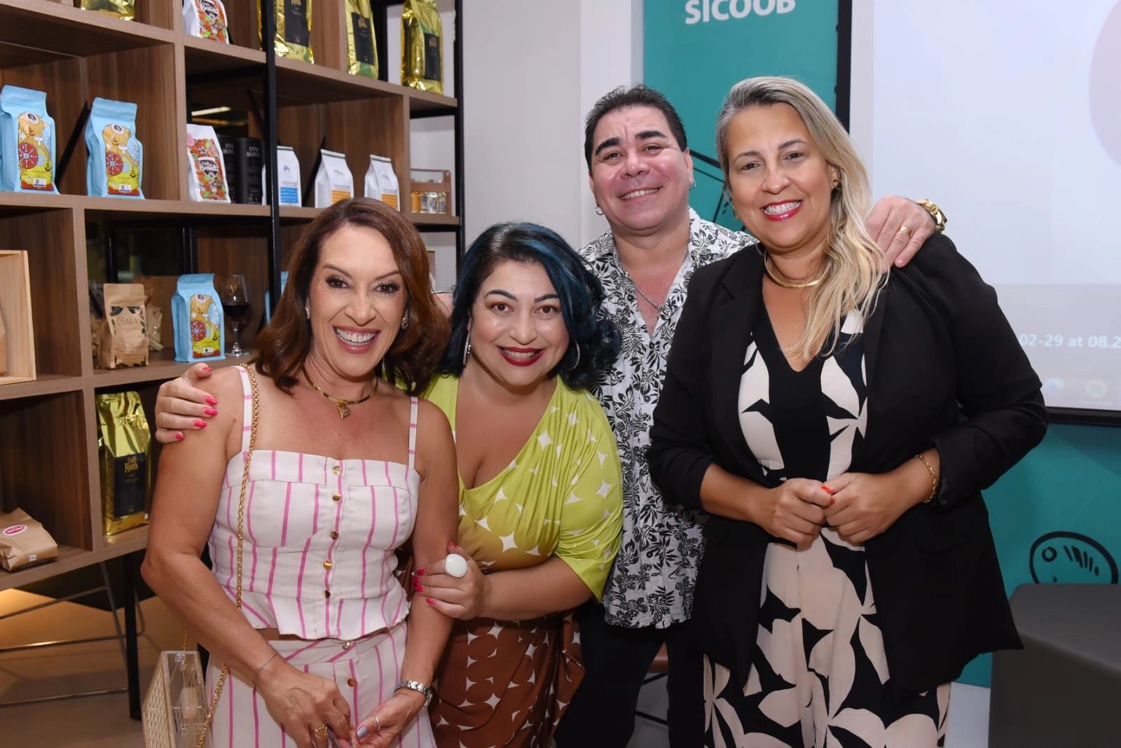 Iza Mendonça  celebra estreia do programa “Eu e Elas” em coquetel com convidados especiais