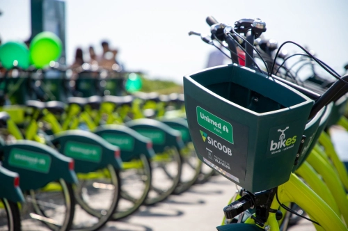 Bikes compartilhadas voltam à Vila Velha e fazem sucesso no primeiro dia