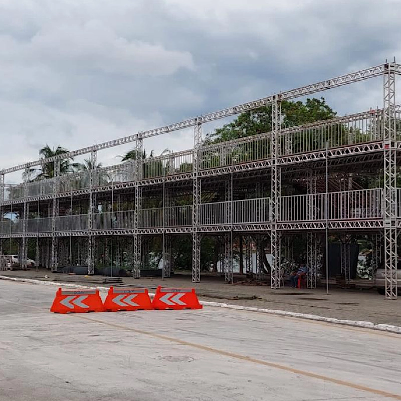 Sambão do Povo: avenida fechada para veículos e montagem adiantada